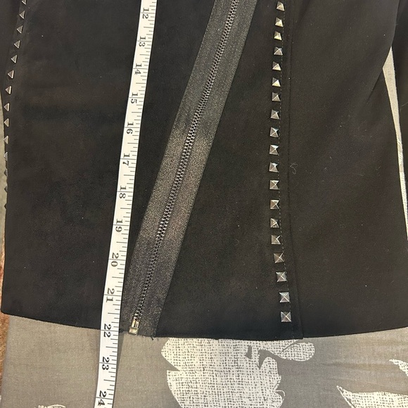 🖤”Cache” Women’s Black Suede Cropped Blazer w/ Zip Front & Pockets Size S🖤 - Picture 13 of 14